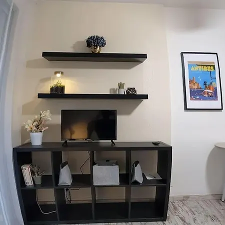 Hauteur D'antibes Maya Avec Piscine Lägenhet *